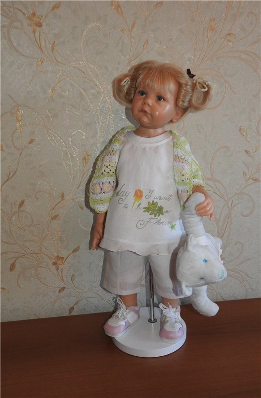 Трио в кардиганах. Куклы Hildegard Gunzel