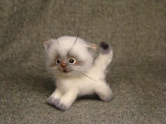 Котейка. Авторская игрушка валянием из шерсти Ольги Чернухо (фото 5)