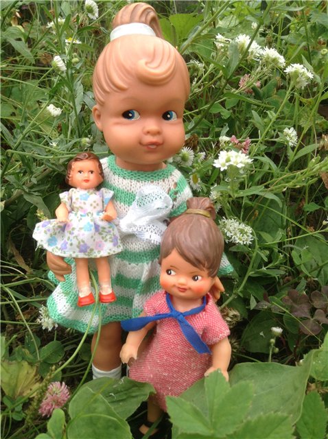 Мои куклы и пупсики ГДР, часть 2, прогулка в саду (фото 2)
