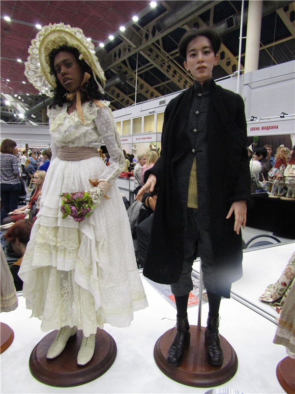 Тишинка, октябрь 2016. Куклы. Начинается выставка с лестницы. Фотобзор | Бэйбики Тишинка, октябрь 2016. Куклы. Начинается выставка с лестницы. Фотобзор (фото 4)