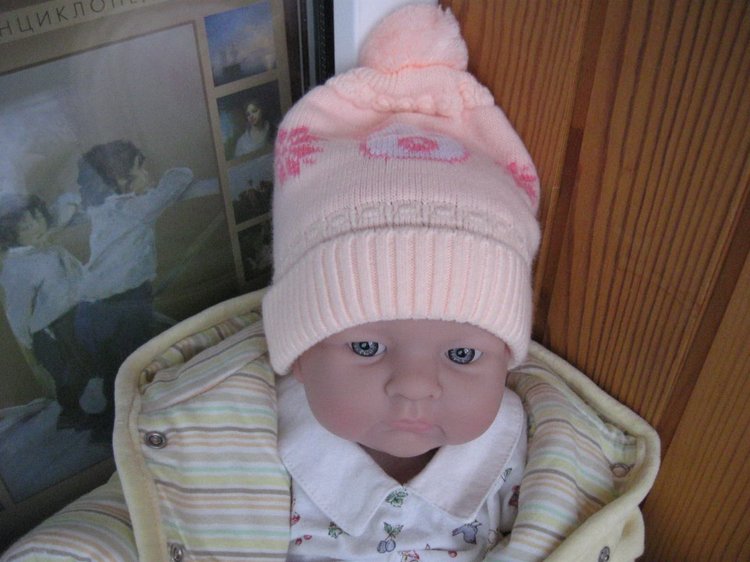 Сборы на прогулку маленькой Евочки