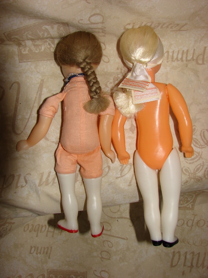 Куклы из далекого СССР .Кукла фабрики Ленигрушка + 4 неопознанных объекта