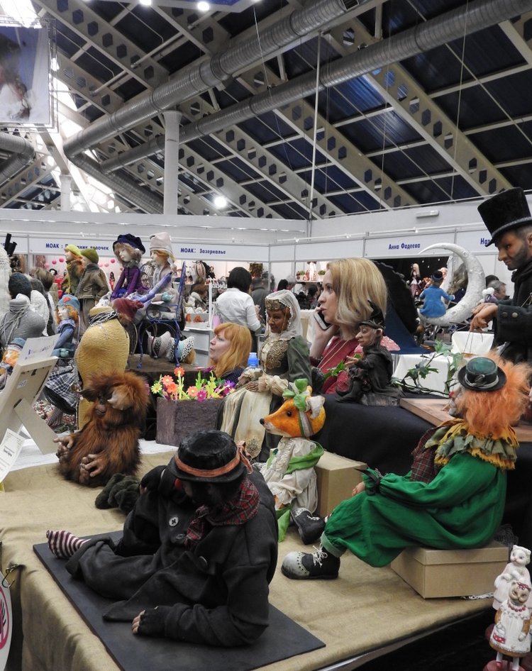 Зверюшки на балу. Тишинка 2017