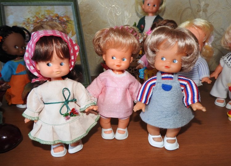 Заманчивое увлечение. Маленькие куколки ГДР - косолапки, 17 см, кто они