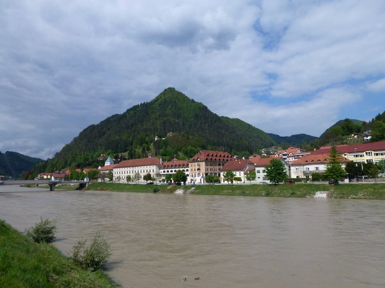 Словения, Светланка и маленький «герой» в одном ботинке