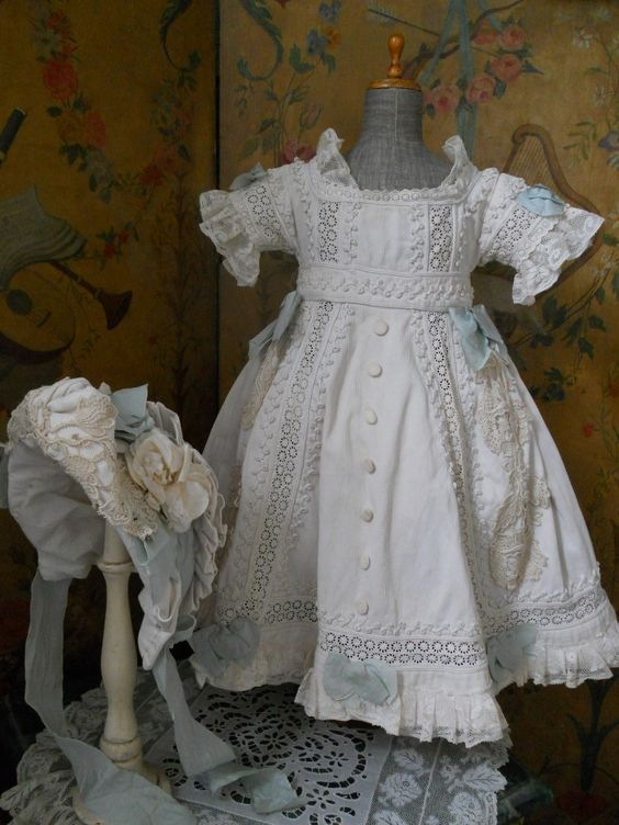 Сборная солянка кукольных нарядов - для вдохновения