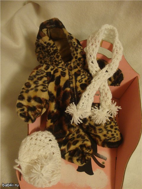 Маленькая Тина готова к Зимним праздникам! Кукла от Ashton Drake (фото 3)