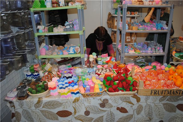 Выставка на Тишинке "Атмосфера творчества" - 2014. Мечты сороки сбываются! Блеск и великолепие