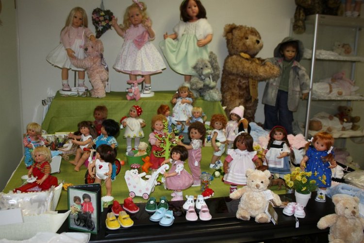 Летняя встреча коллекционеров в магазине Гюнзел, Голландия. Часть первая. Любителям Вихтелей посвящается