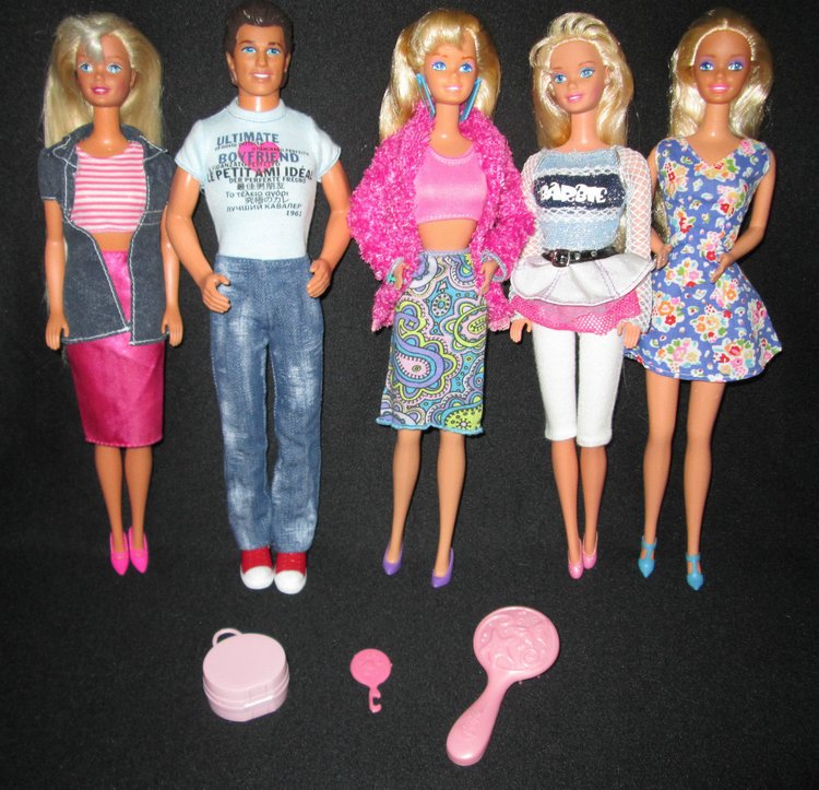 «Эффект насмотренности» или 200 фирменных кукольных нарядов | Бэйбики «Эффект насмотренности» или 200 фирменных кукольных нарядов (фото 4)