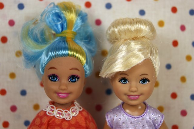 Сравнительный обзор Челси от Mattel и её китайского аналога