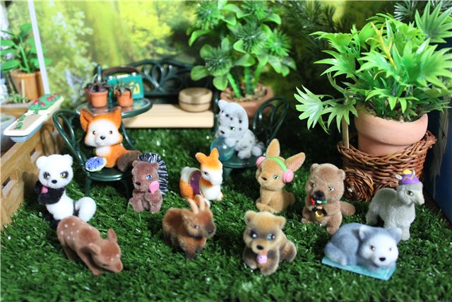 Коллекция флоковых игрушек