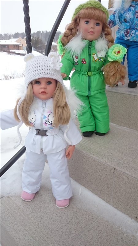 Мы в костюмчиках стоим,скоро Вас мы навестим!Открывайте ворота,выбегает детвора (фото 2)