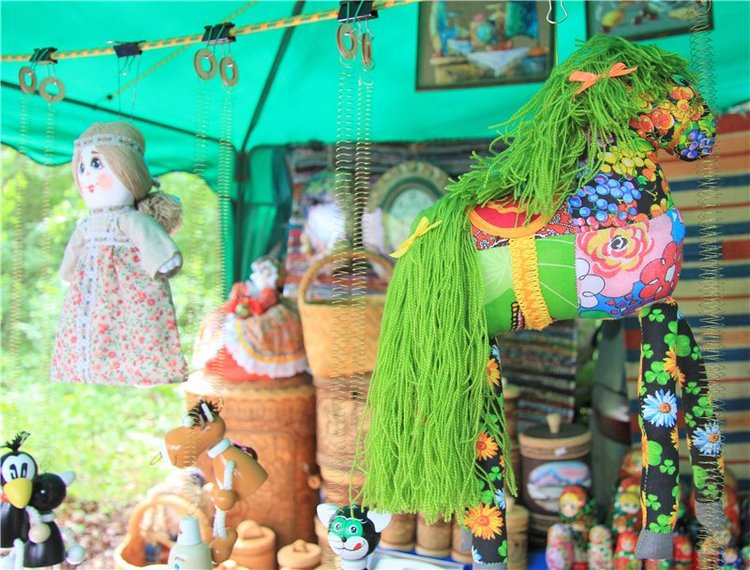 Троицкие гуляния у деревни Василёво, часть вторая. Архитектурно-этнографический музей под открытым небом "Василёво"