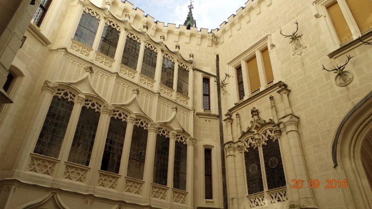 Замок Глубока-над-Влтавой (Чехия) (фото 10)