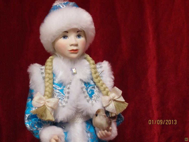 Снегурочки от разных авторов (фото 6)