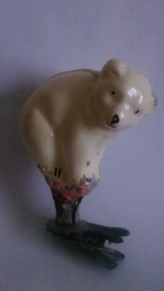 Ребята!! А давайте елочные игрушки показывать! :-)