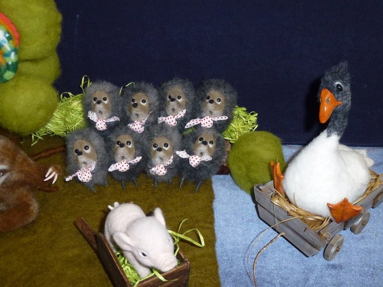 Весенний Бал Кукол на Тишинке: Ёжики (фото 2)