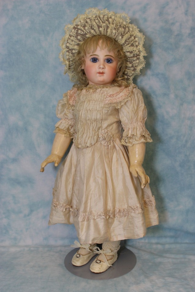 Сборная солянка кукольных нарядов - для вдохновения