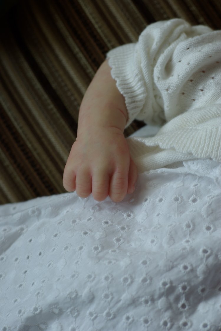 Маленькая кукла реборн Лия из молда ТиныКеви