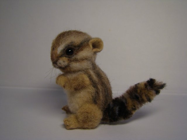 Бурундучок. Авторская игрушка валянием из шерсти Ольги Чернухо