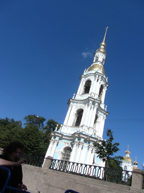 Приглашаем на водную экскурсию по Петербургу