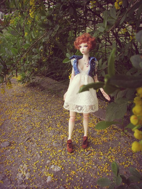 Шарнирная кукла Изабэль, дева в сирени