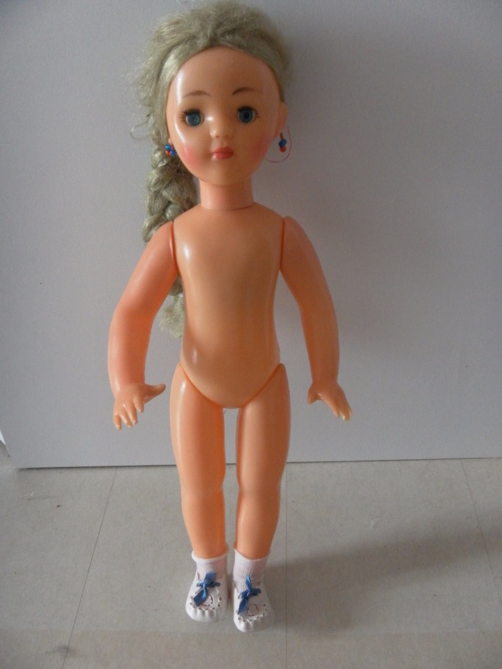 Фабрика 8 марта и серия "Куклы в старинных костюмах русских губерний"