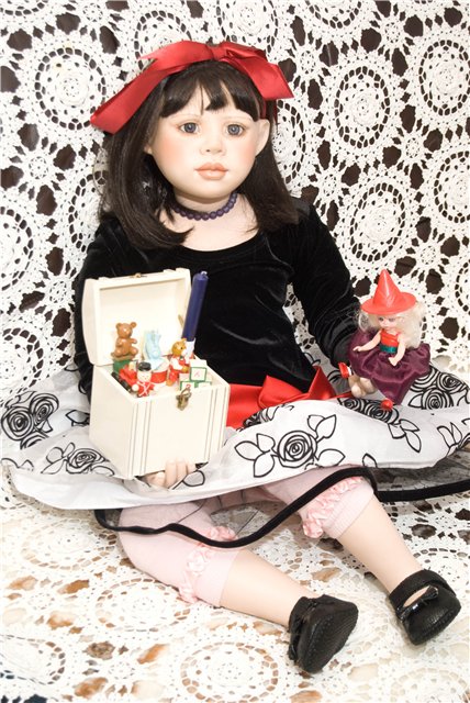 Девочка из января — Куклы Christine Orange (Кристин Оранж): фарфор