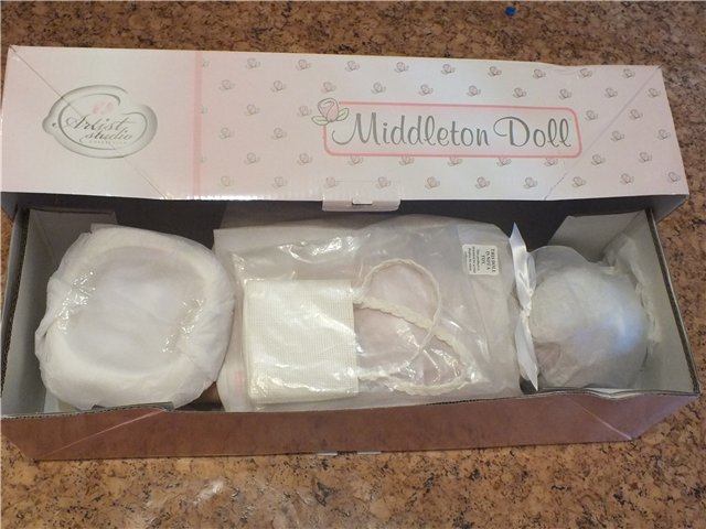 Thursday's Child от Lee Middleton