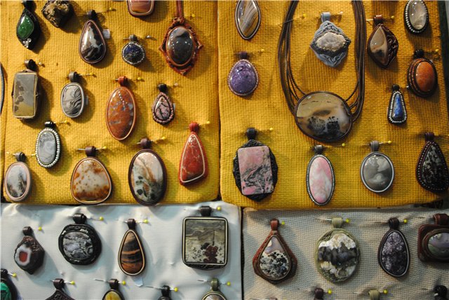 Выставка на Тишинке "Атмосфера творчества". Октябрь 2014. Начнем со второго этажа