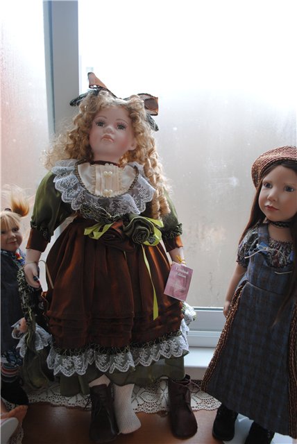 Кое-что из чулочно-носочной истории. Какого качества чулочки на куклах известных мастеров современности