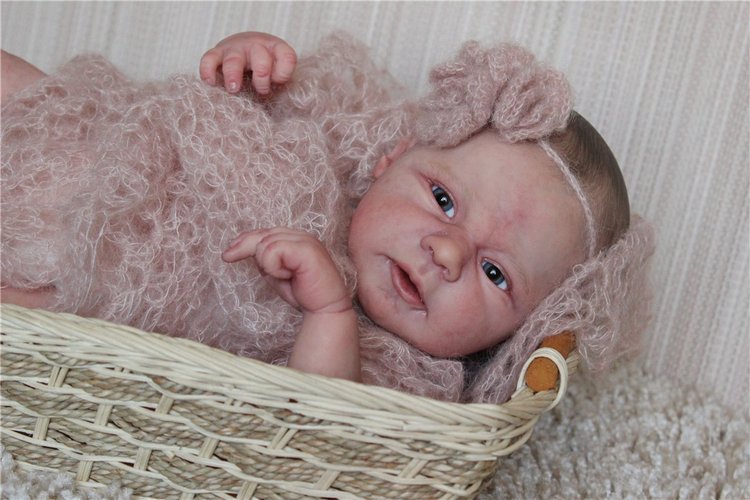 Манюня.Первая фотосессия. Кукла реборн Светланы Преображенской (фото 5)