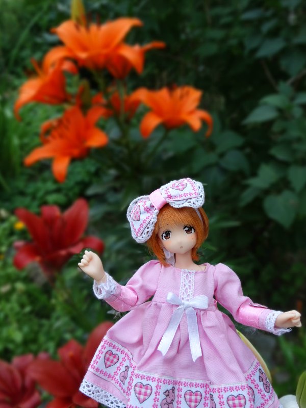 Дюймовочка в сказочном саду (фото 6)