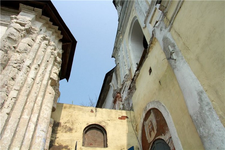 Иваниши. Храм Успения Пресвятой Богородицы