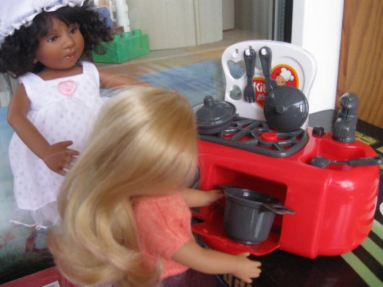 Бытовая техника для наших маленьких кукол-хозяюшек
