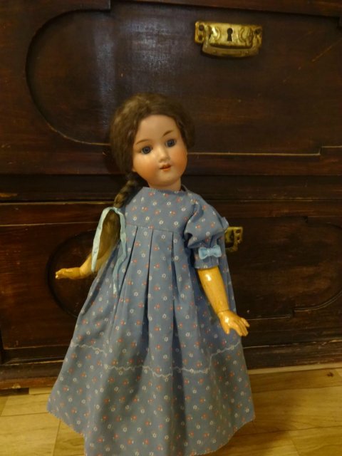 Я называла её Ася. Armand Marseille