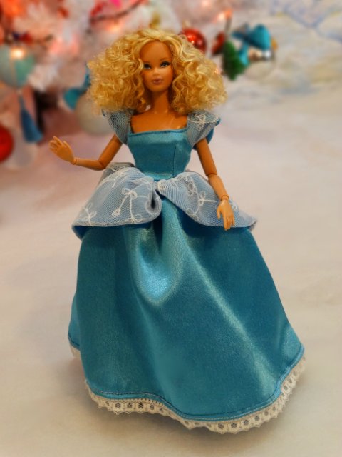 Новогодний бал принцесс — Одежда и обувь для кукол своими руками: фото