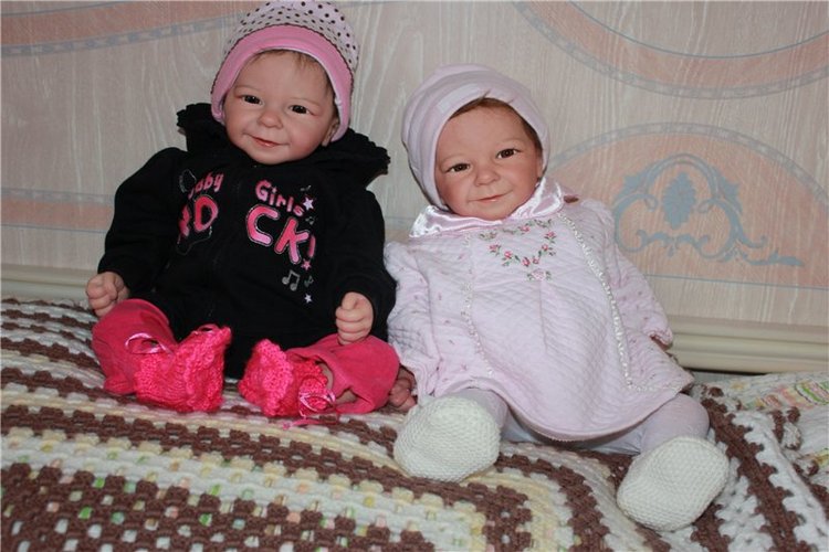 Сестренки-близняшки реборн (фото 5)