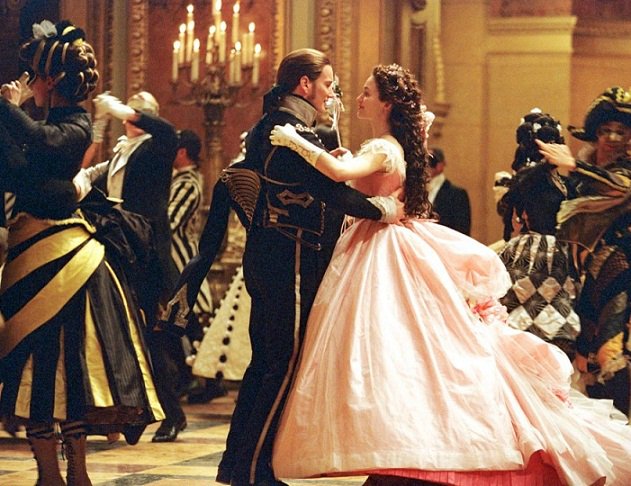 Как за неприметным фасадом может скрыватся просто удивительный Клондайк!!! Или "Это я удачно зашел!!!!!"