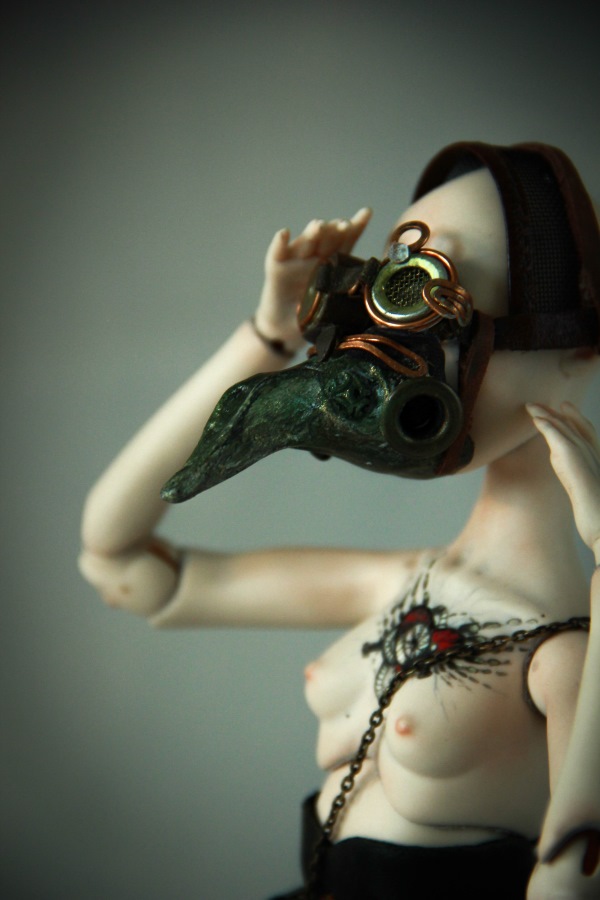 Фарфоровая кукла Plague doctor. Appoliona. Чумной доктор. Апполиона (фото 7)