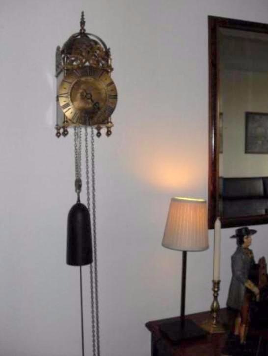 Старинные часы еще идут. Коллекция старинных часов