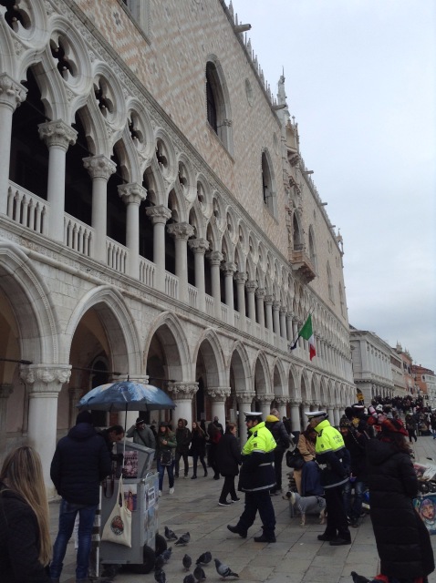 Приключения Минуш в Италии [Часть 2] Венеция -"Волшебный город на волнах, мечты высокой воплощенье"