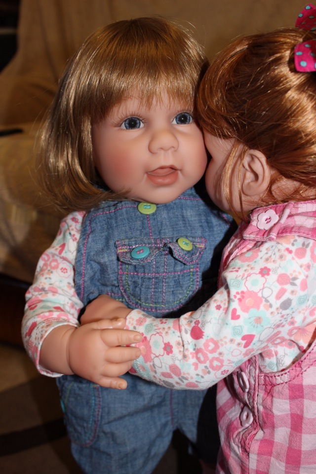 Сказочная девочка Алиса Classic Charm Lee Middleton doll