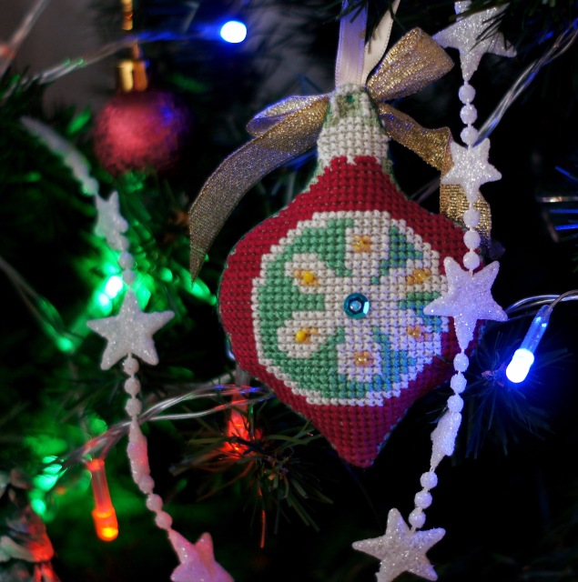 Новый год ручной работы . Вышивка