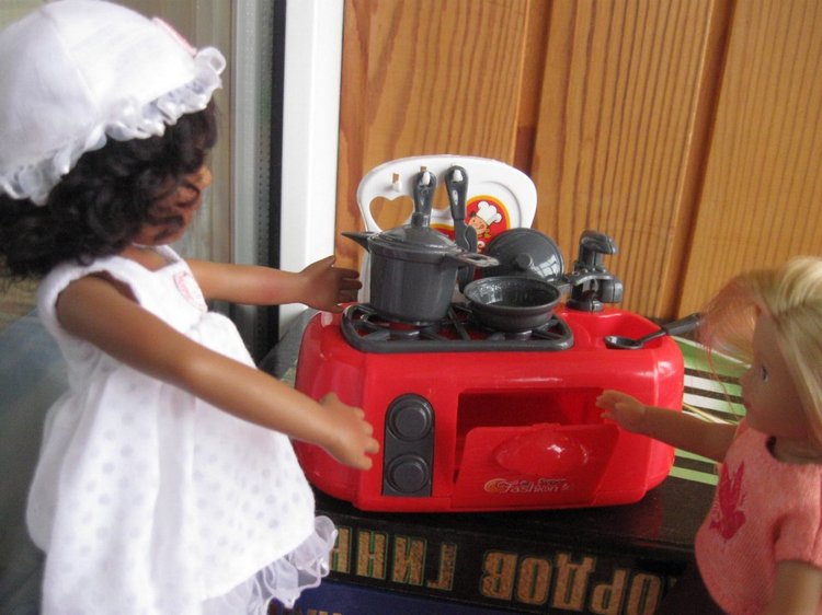 Бытовая техника для наших маленьких кукол-хозяюшек