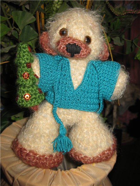 Новогодний подарок, игрушка вязанная крючком - мишка Бо (фото 5)