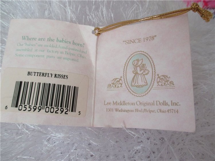 Поцелуй Бабочки от Ли Миддлетон,Butterflies Kisses от Lee Middleton