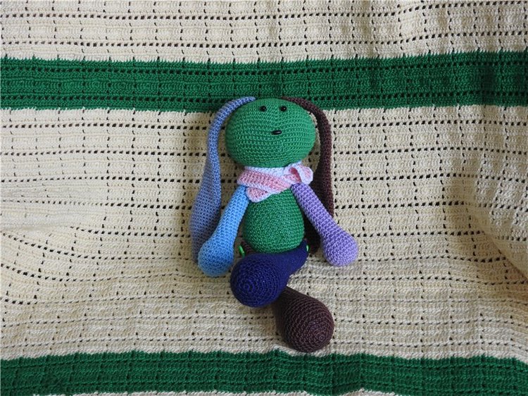 Знакомство моего нового зайчика с братьями и сестрами и с мишками Натальи Сильвестровой. Авторские игрушки своими руками