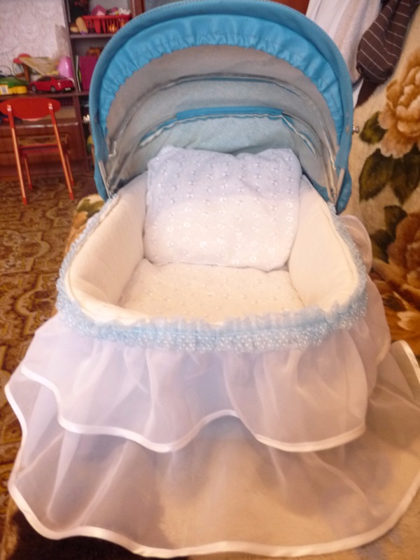 Еще одна колясочка — Аксессуары для кукол своими руками: идеи (фото 5)